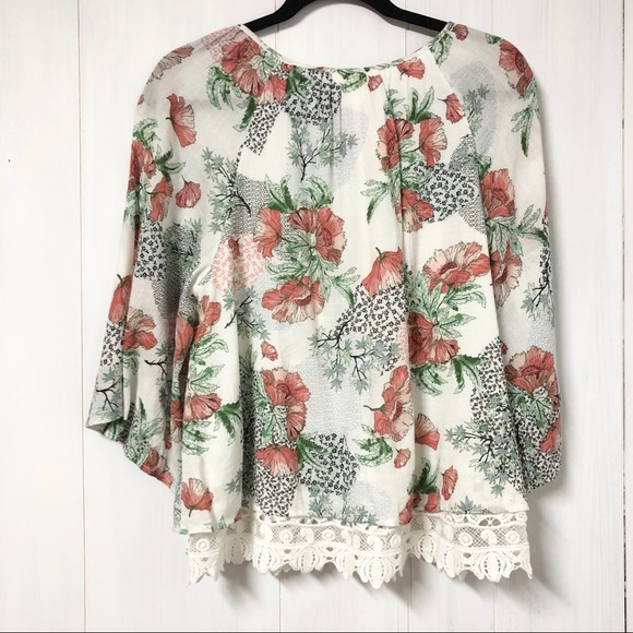 Floral Peasant Top w Crochet Lace Trim - Picture 6 of 6